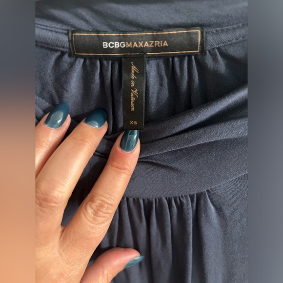 EUC BCBGMAXAZRIA TOP - Picture 2 of 6